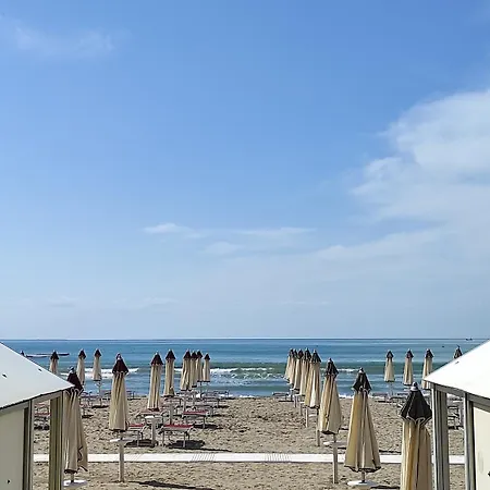 Hotel Villa Mirella מלון