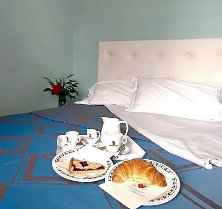 Szálloda Mirella 3*